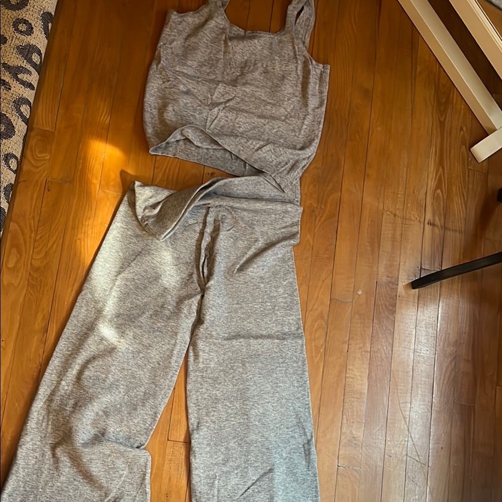 Women's Gray Sleepwear Set (Bin 3)